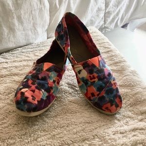 Toms Oahu Shoes